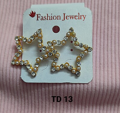 Star Earring