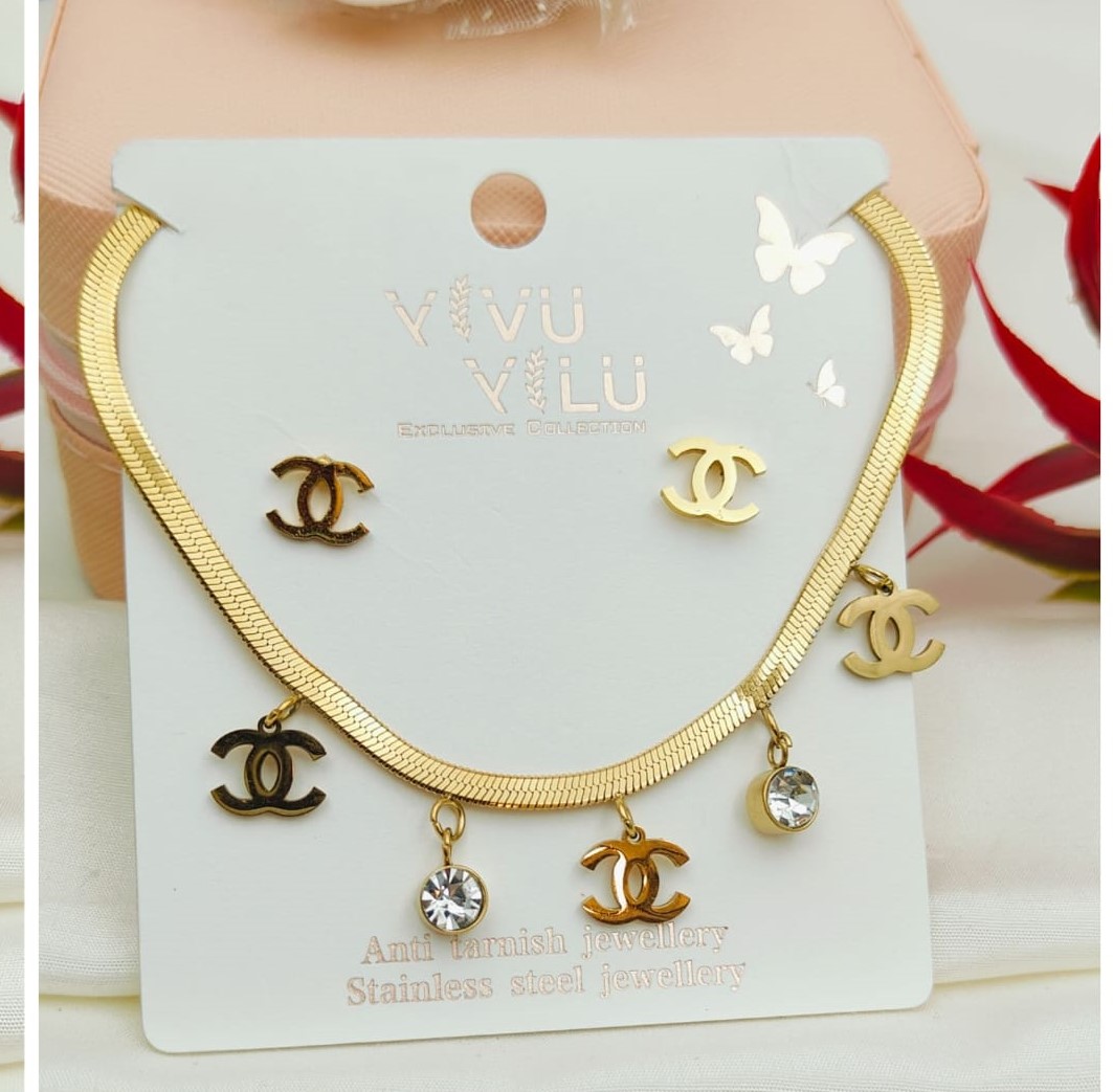 Design collection of Anti Tarnish chain and ear ring combo