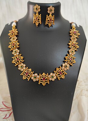 Red and Green stone small haram matt finish for trendy women