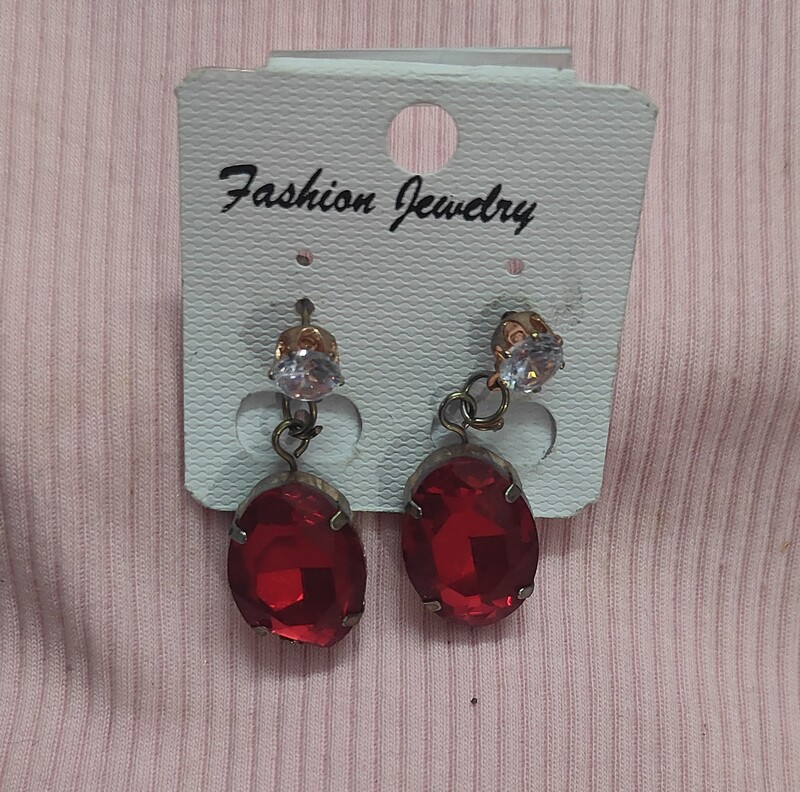 White and Red Stone Drops Earrings perfect match for a Party Wear Collection White and Red Stone Drops Earrings perfect match for a Party Wear Collection