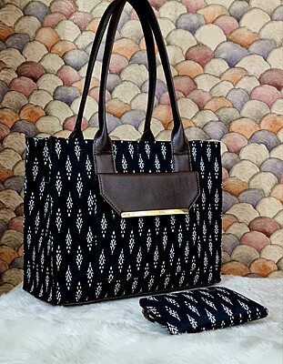 Large Tote Bag For Women Stylish Multipurpose Black Color Shoulder Handbag Durable For Shopping